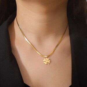 Skyrim Four Leaf Clover Necklace for Women